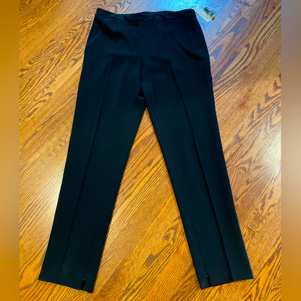 Per Se NWT pleated pants black. Size 8